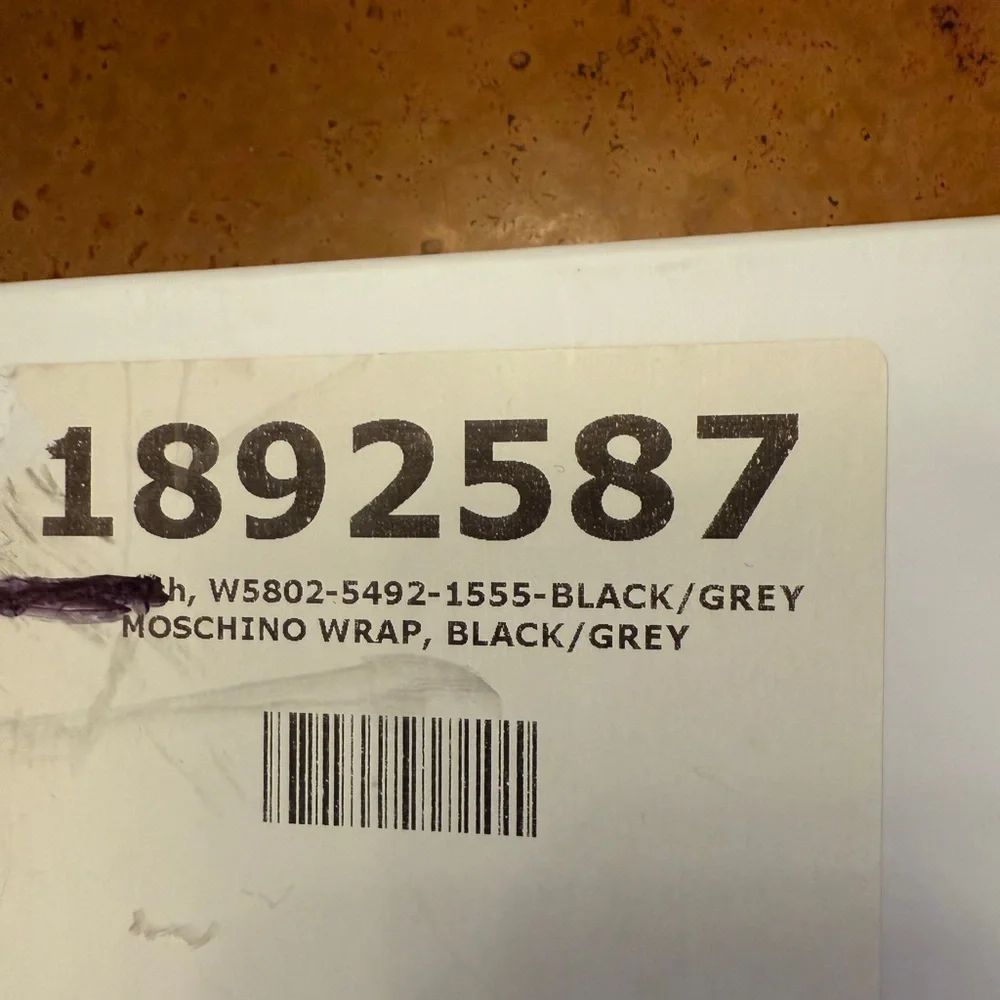 Moschino Gray and Black 100% Wool Fringe Throw Wrap Scarf. New With Tags - Picture 3 of 7